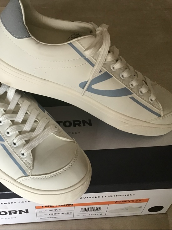 Tretorn Shoes - Tretorn White and Light Blue Low-Top Sneakers